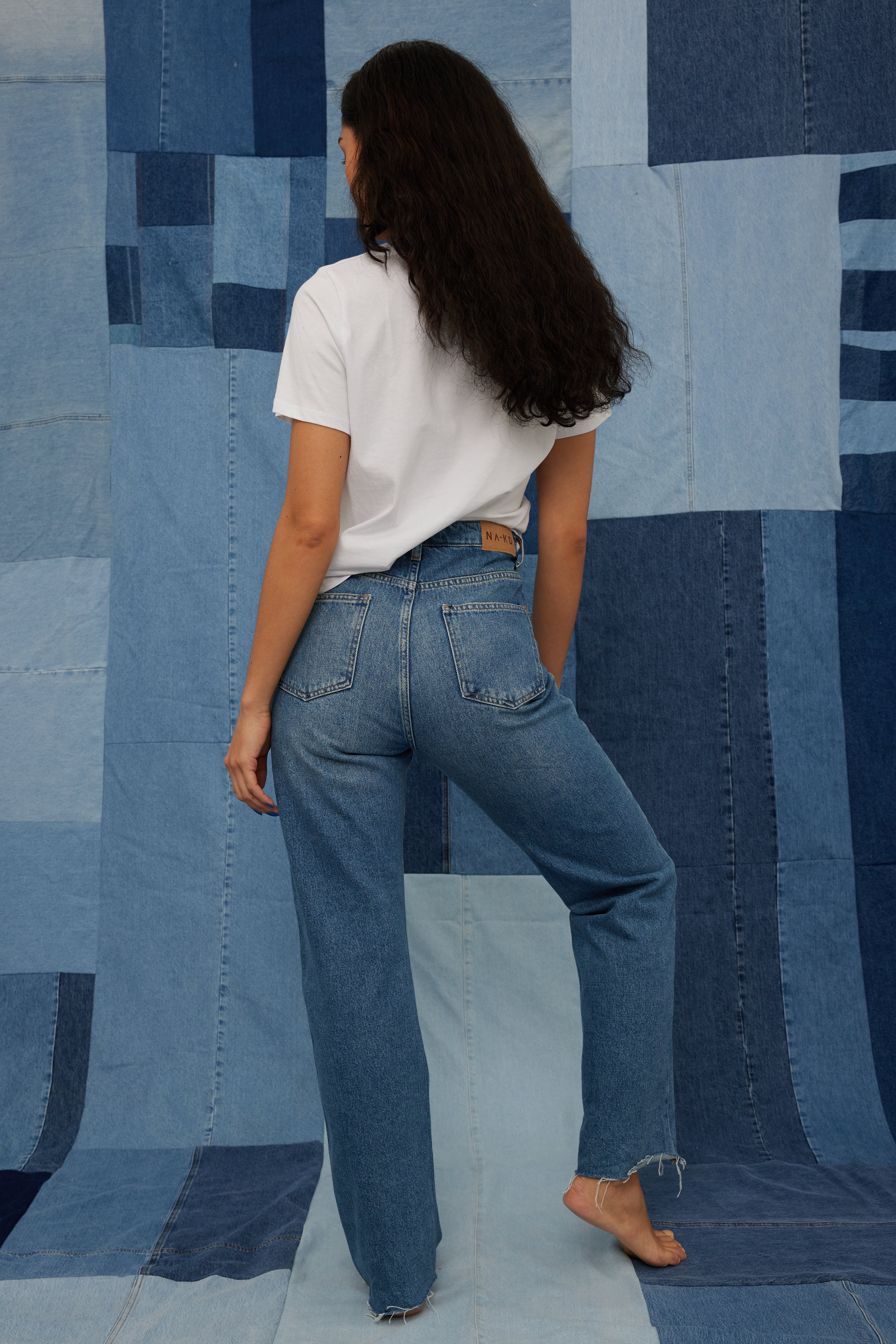 good classic high waist raw hem jeans