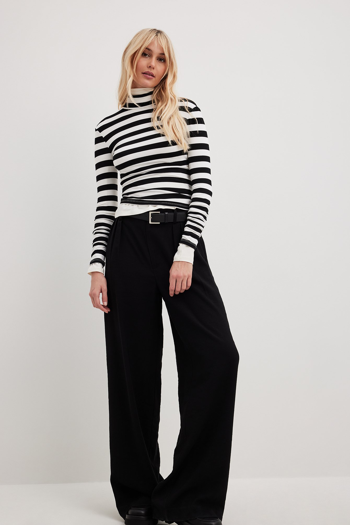 Striped Long Sleeved Turtle Neck Top Stripe | NA-KD