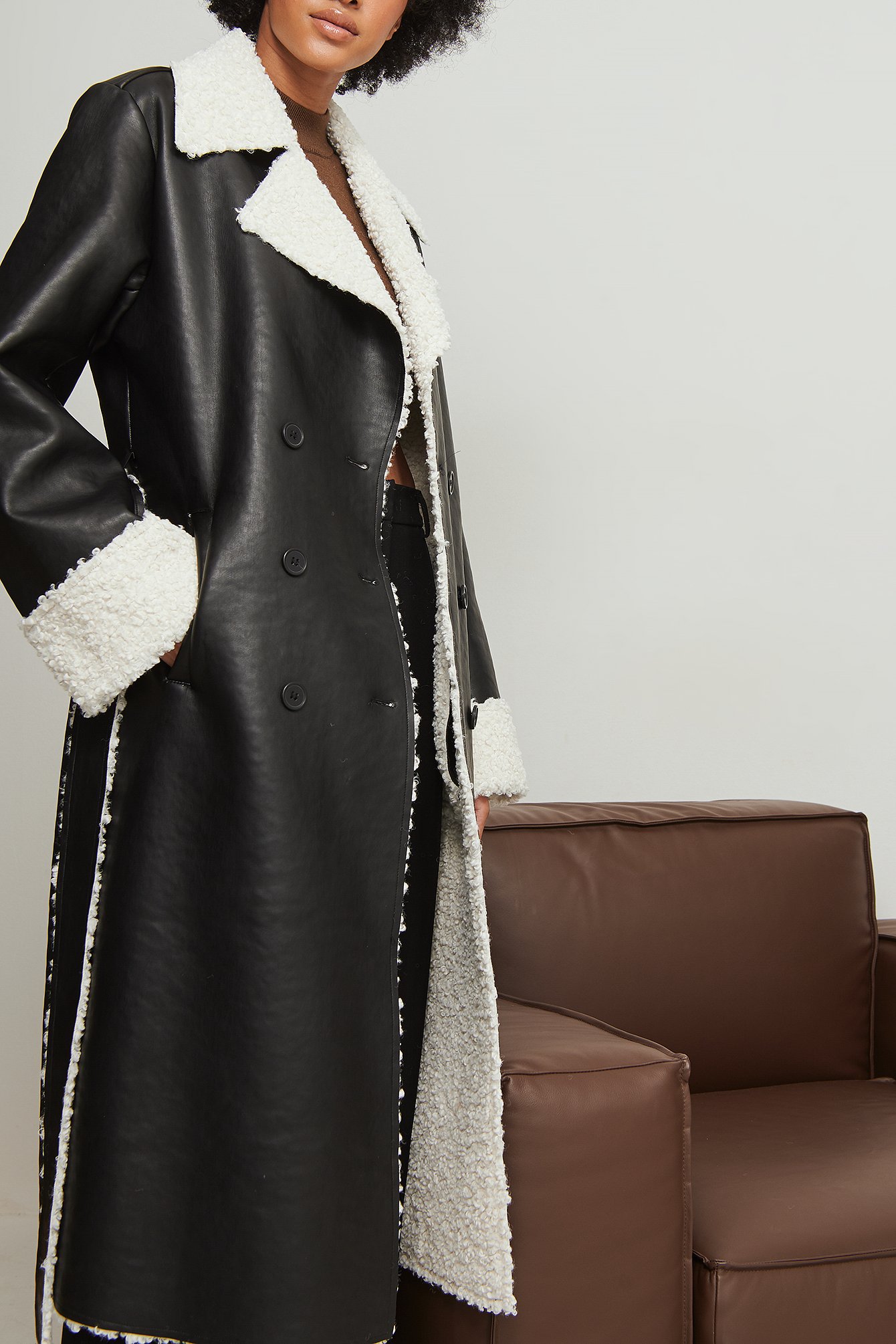 Magnetisch Doe een poging Kruipen PU jas met teddy detail Zwart | NA-KD
