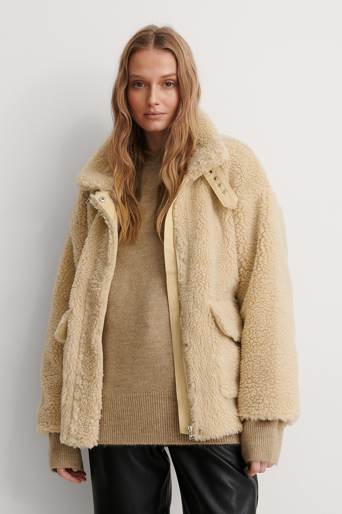 Teddy-Jacke Beige | na-kd.com