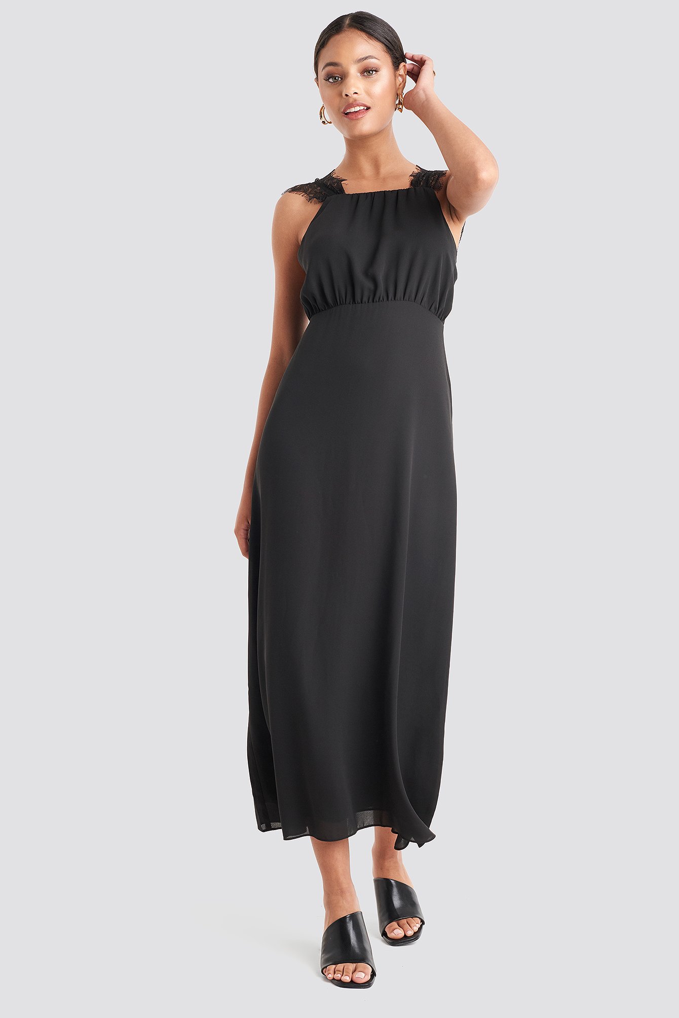 Thin Strap Lace Back Dress Black | na-kd.com