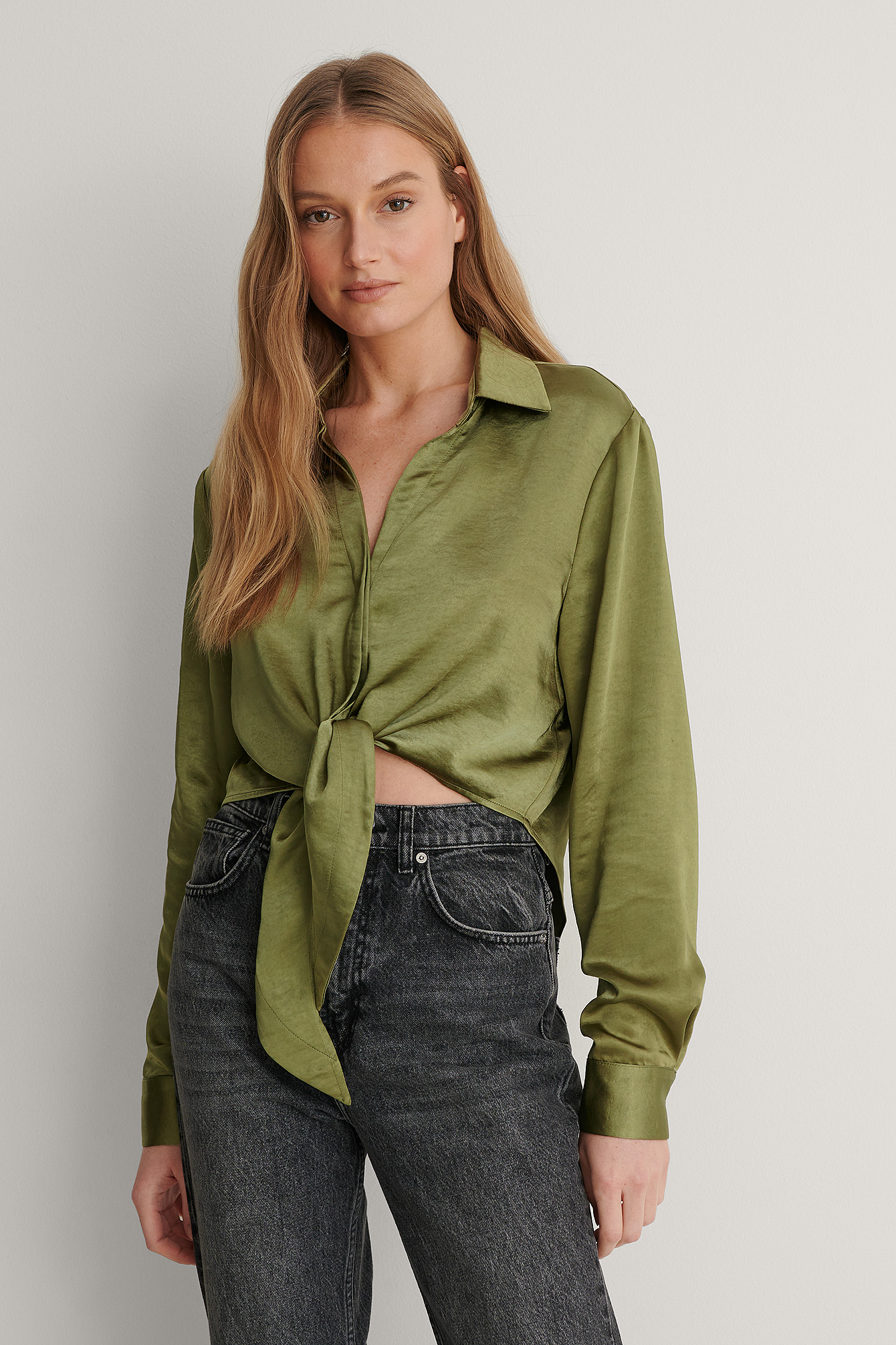 Tie Front Satin Blouse Green | NA-KD