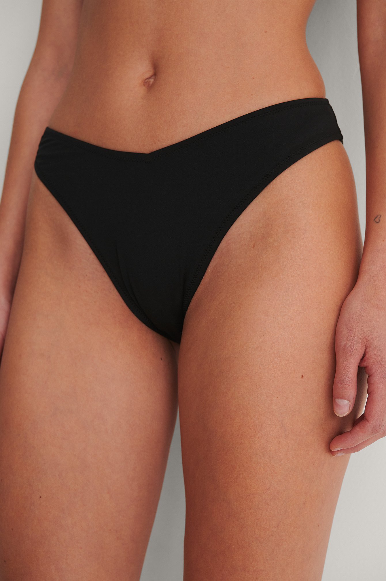 V-Cut Drape Bikini Bottom Black