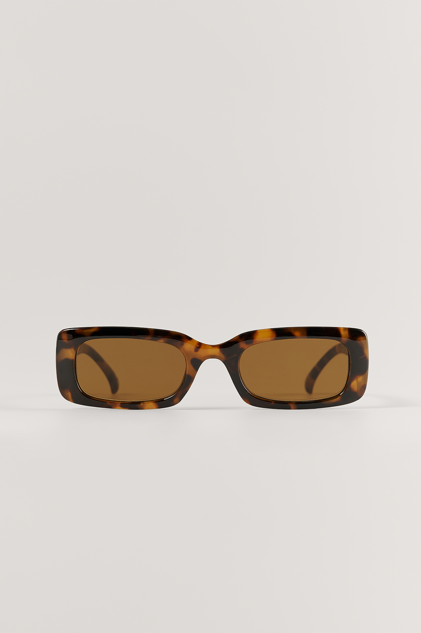 Wide Retro Look Sunglasses Brown Na