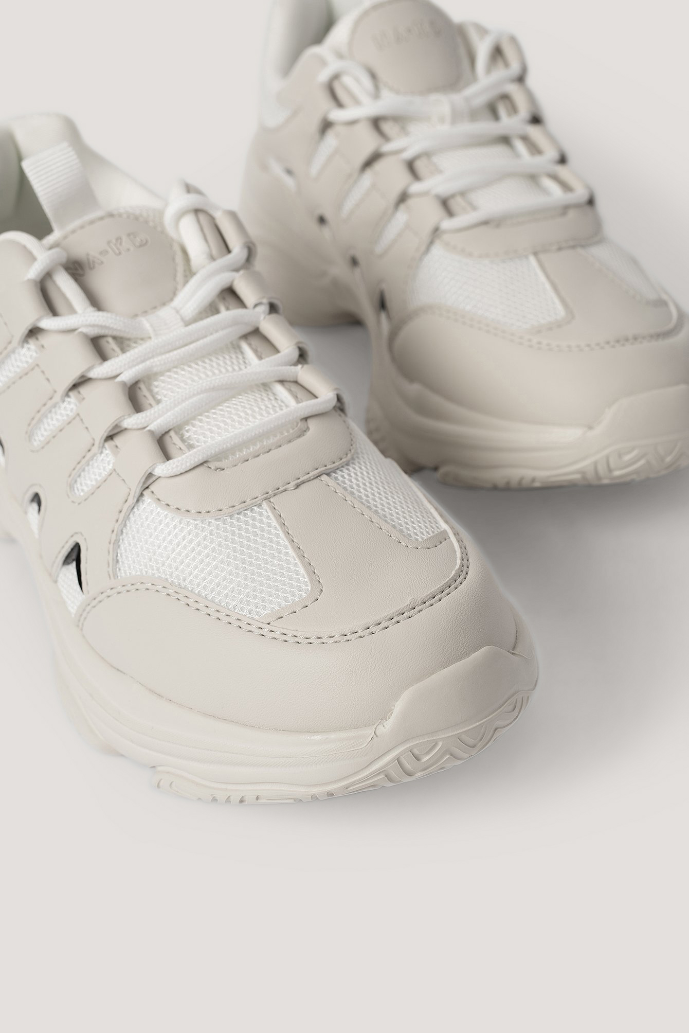 Zig Zag Upper Trainers Beige | na-kd.com