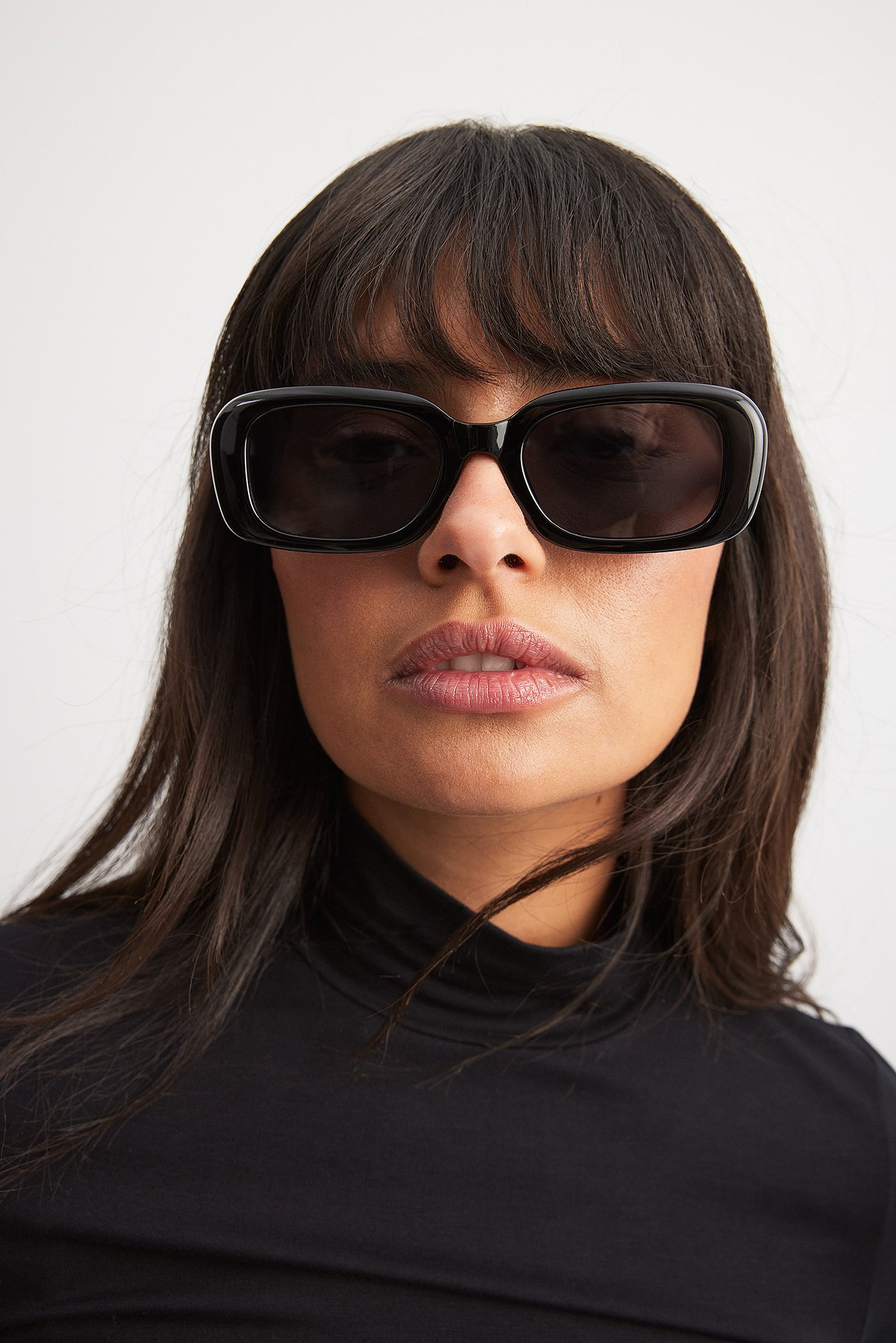 Retro Slim Rectangle Sunglasses with Unique White Line