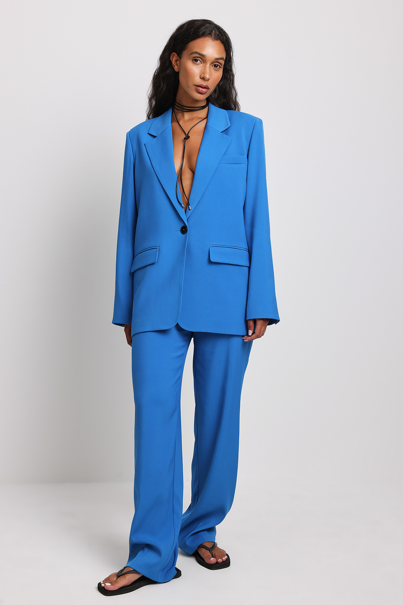 blue oversized suit