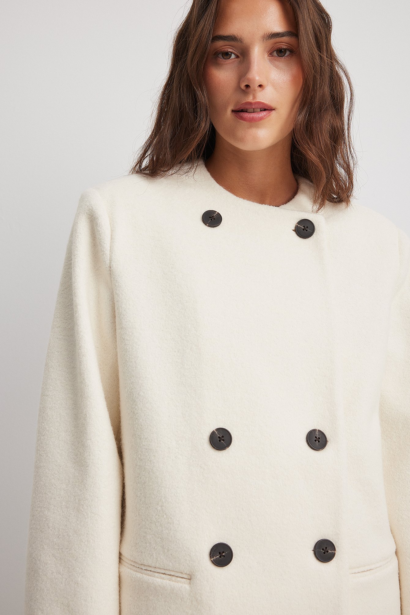 Straight Fit Short Coat Offwhite | NA-KD