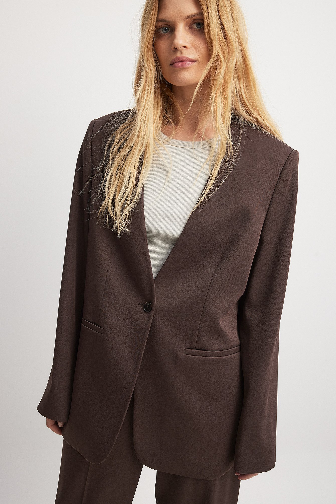 NA-KD Gerader Oversize-Blazer ohne Revers - Brown