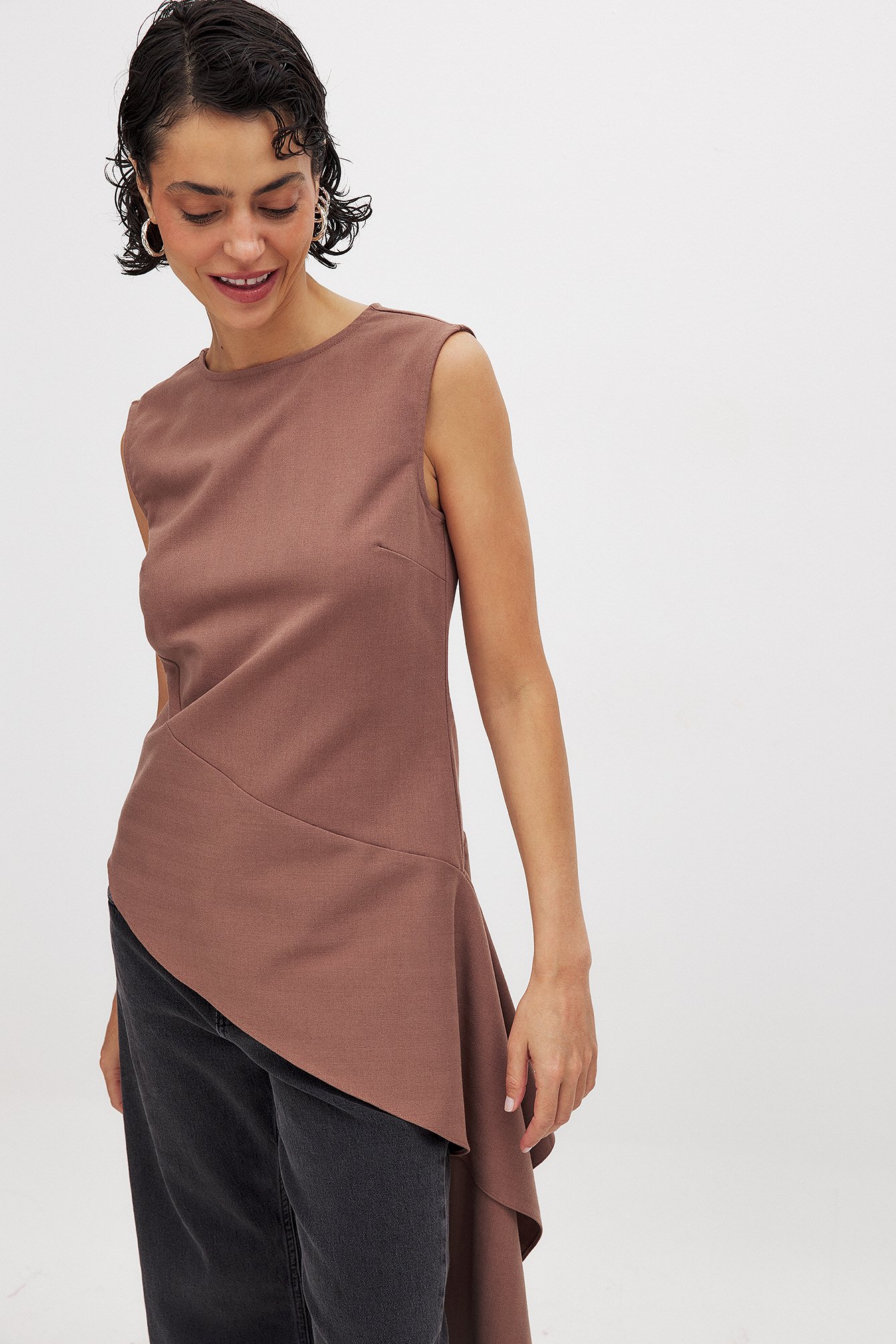 Léanne Ansar x NA-KD Trail Detail Tailored Top - Tops - Brown - EU 44 - NA-KD / NAKD