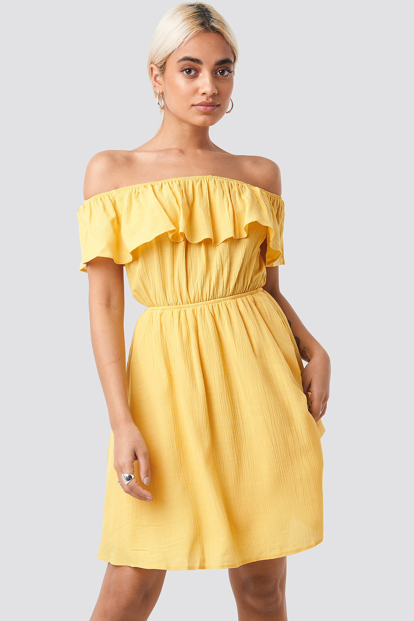 Carmen Off Shoulder Dress Yellow | na-kd.com