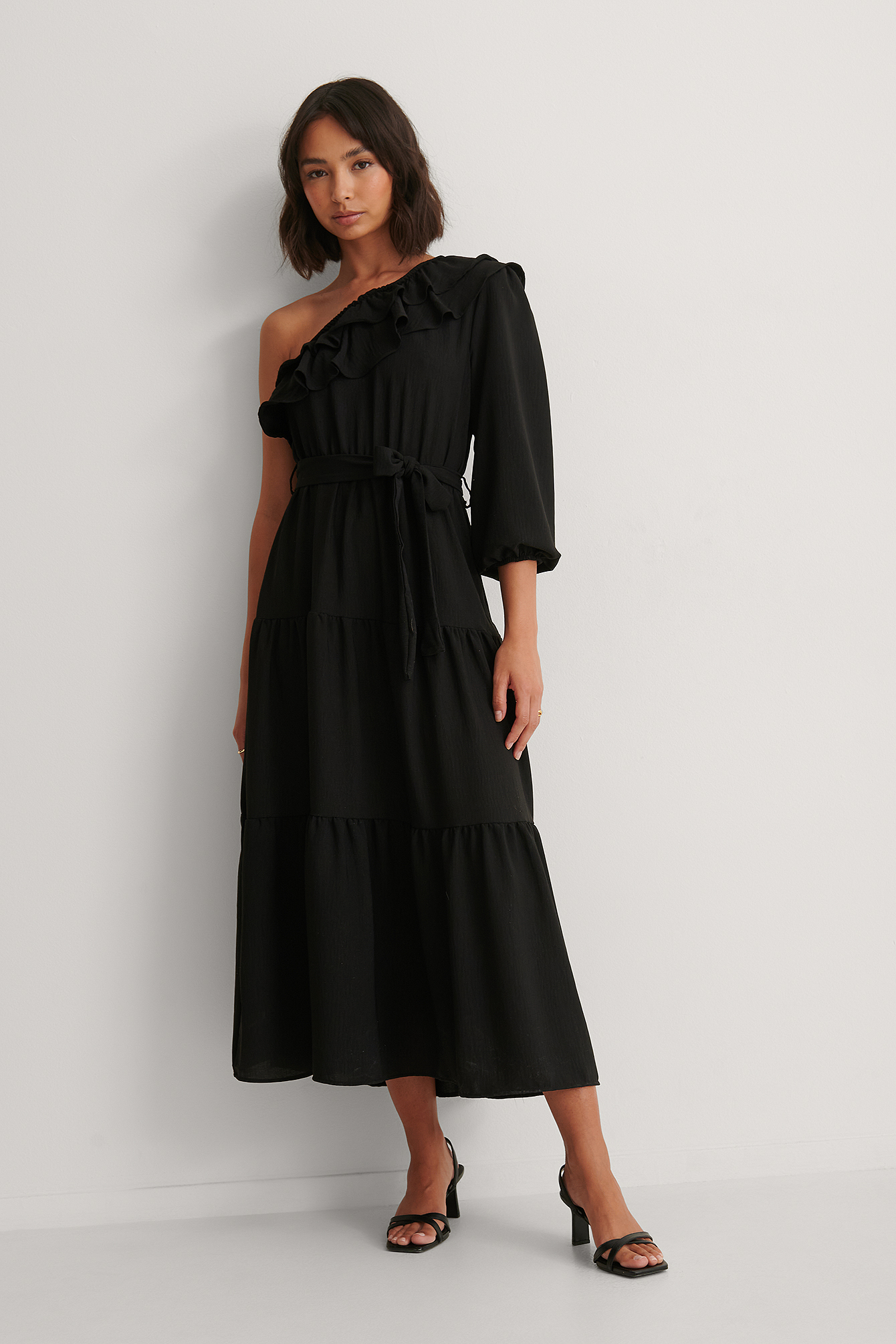 Trendyol One Sleeve Detail Midi Dress - Black