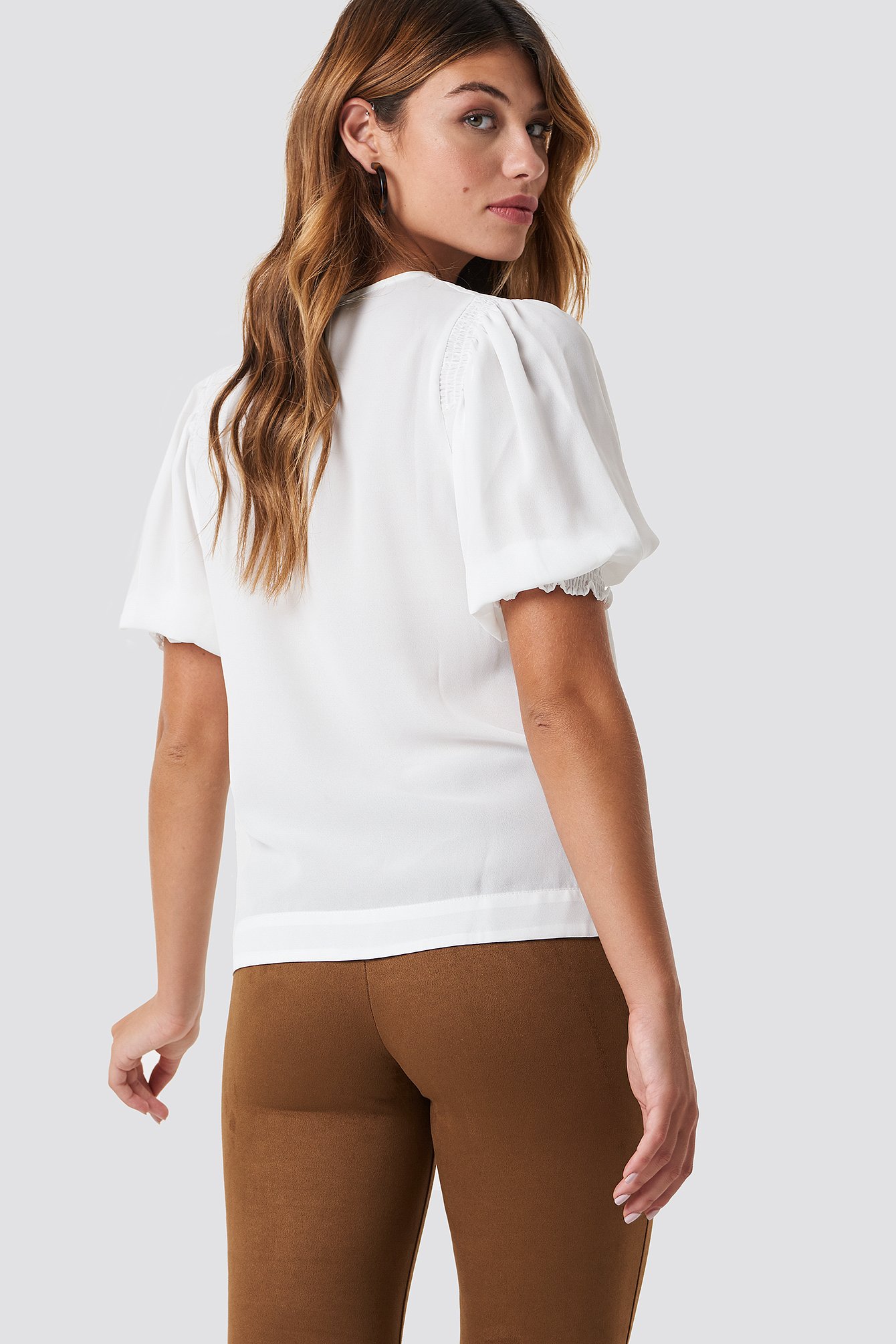 Puffed Short Sleeve Blouse White Na