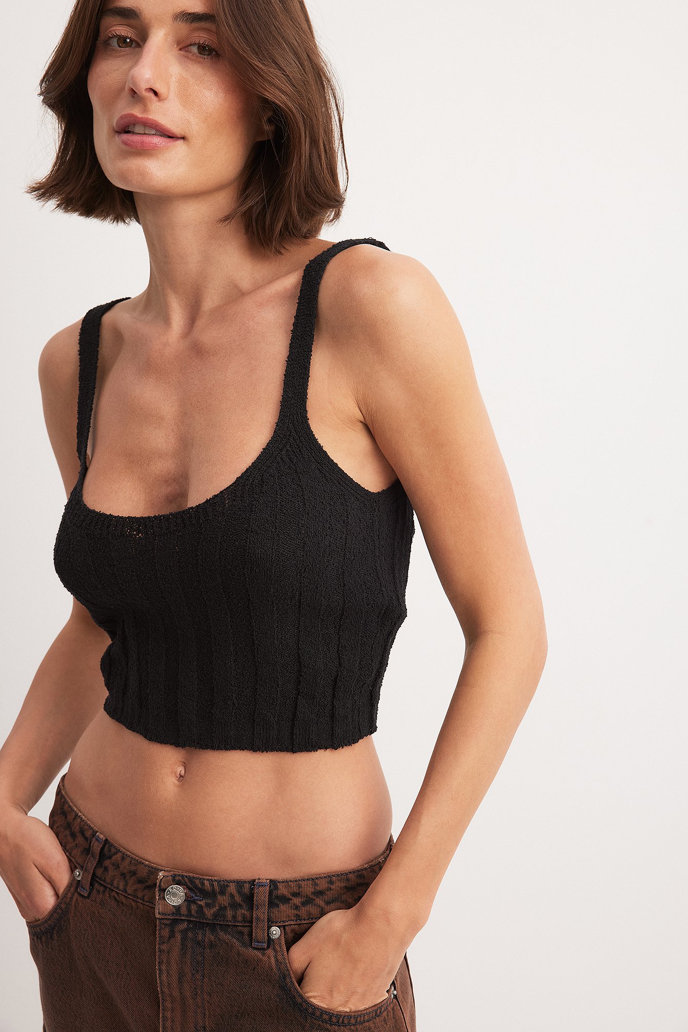 NA-KD Weites Crop-Top aus Rippstrick - Black