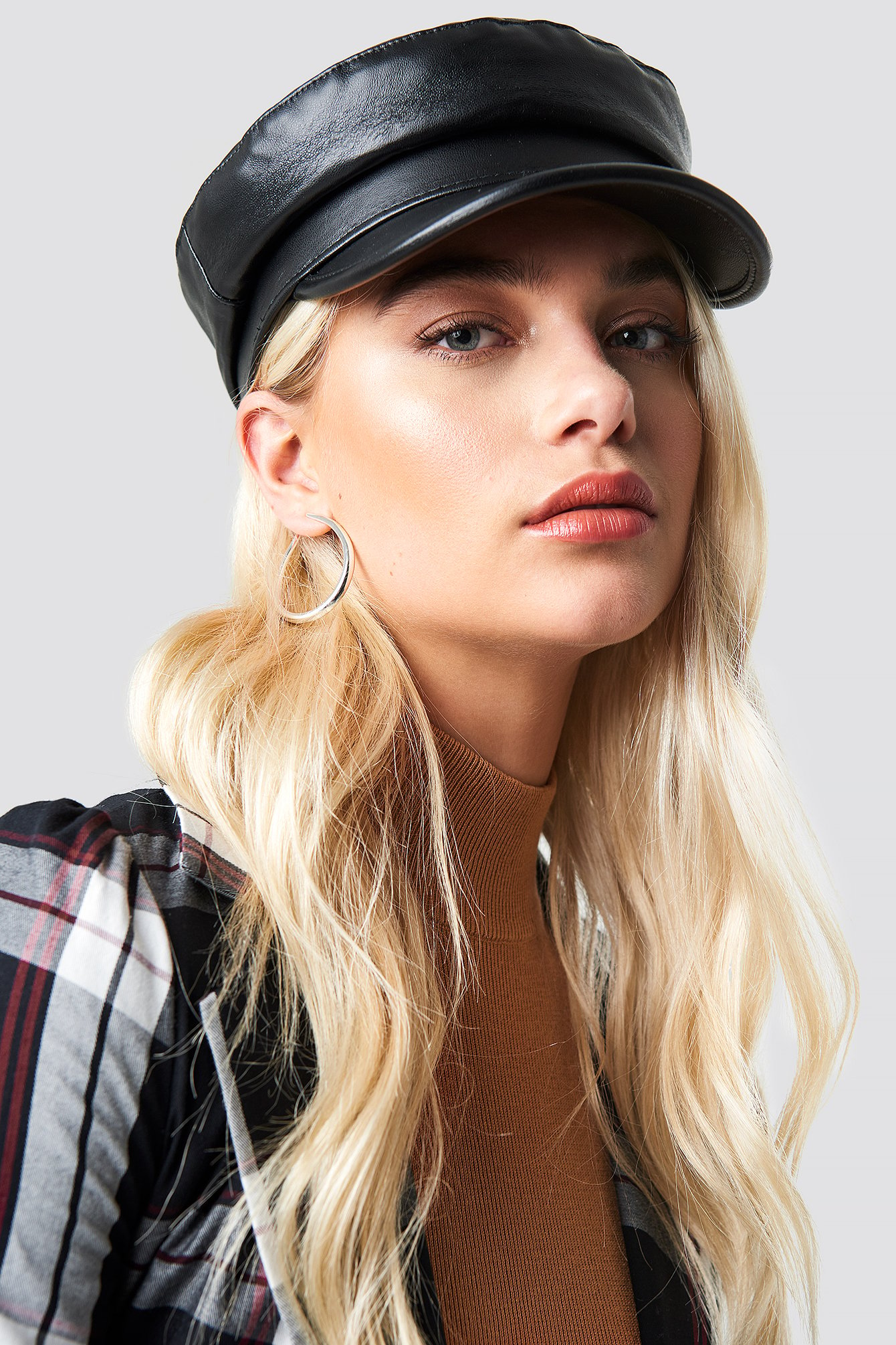 Leather Look Sailor Hat Black | NA-KD