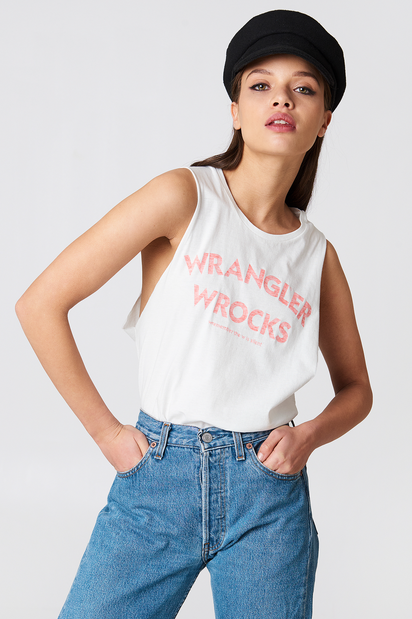 Cut Off Tank White | NA-KD