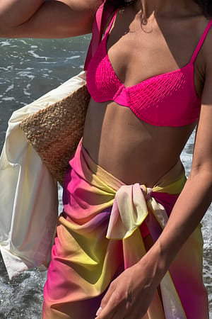 Hot Pink Gesmokter Bikini-BH