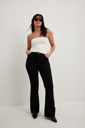 Black Jeans svasati a vita alta in denim elasticizzato