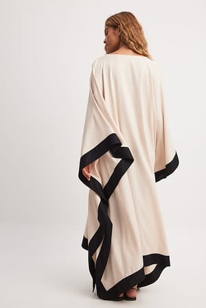 Cream/Black Contrast Kimono Midi Dress