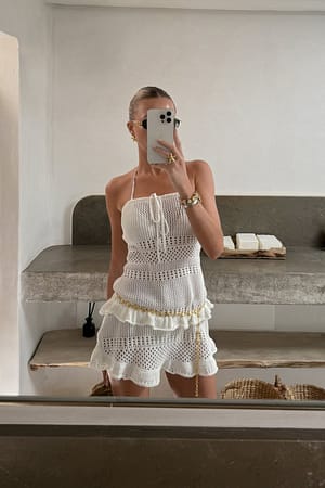White Gehaakte mini-jurk met ruches