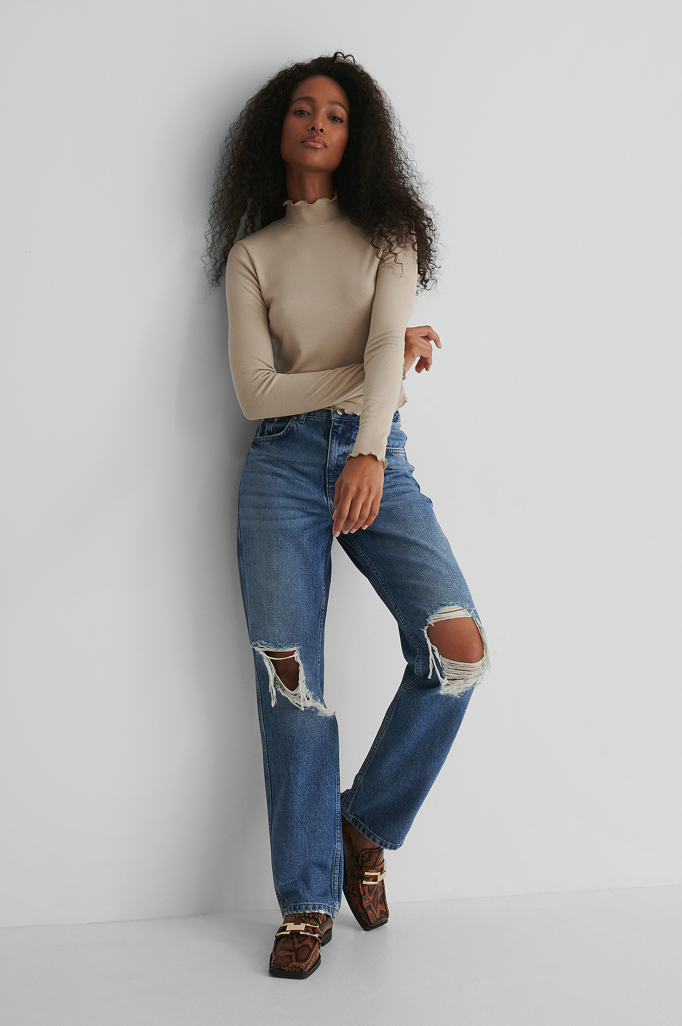 Distressed straight 2025 leg jeans