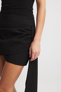 Draped Tail Detail Mini Skirt Black | NA-KD