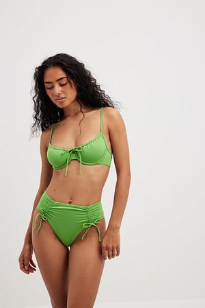 Green Högt skuren bikinitrosa