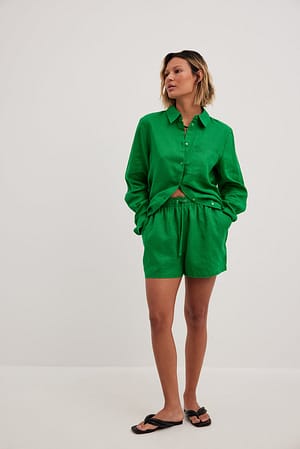 Dark Green Shorts med elastisk lin