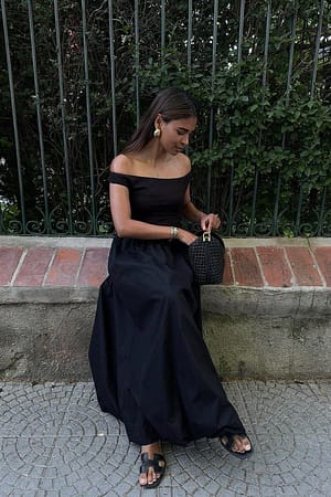 Black Vestido midi con falda abullonada