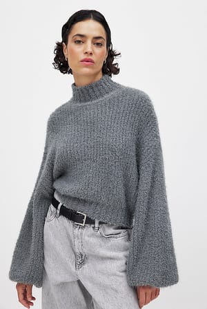 Grey Pull en maille duveteuse à col roulé