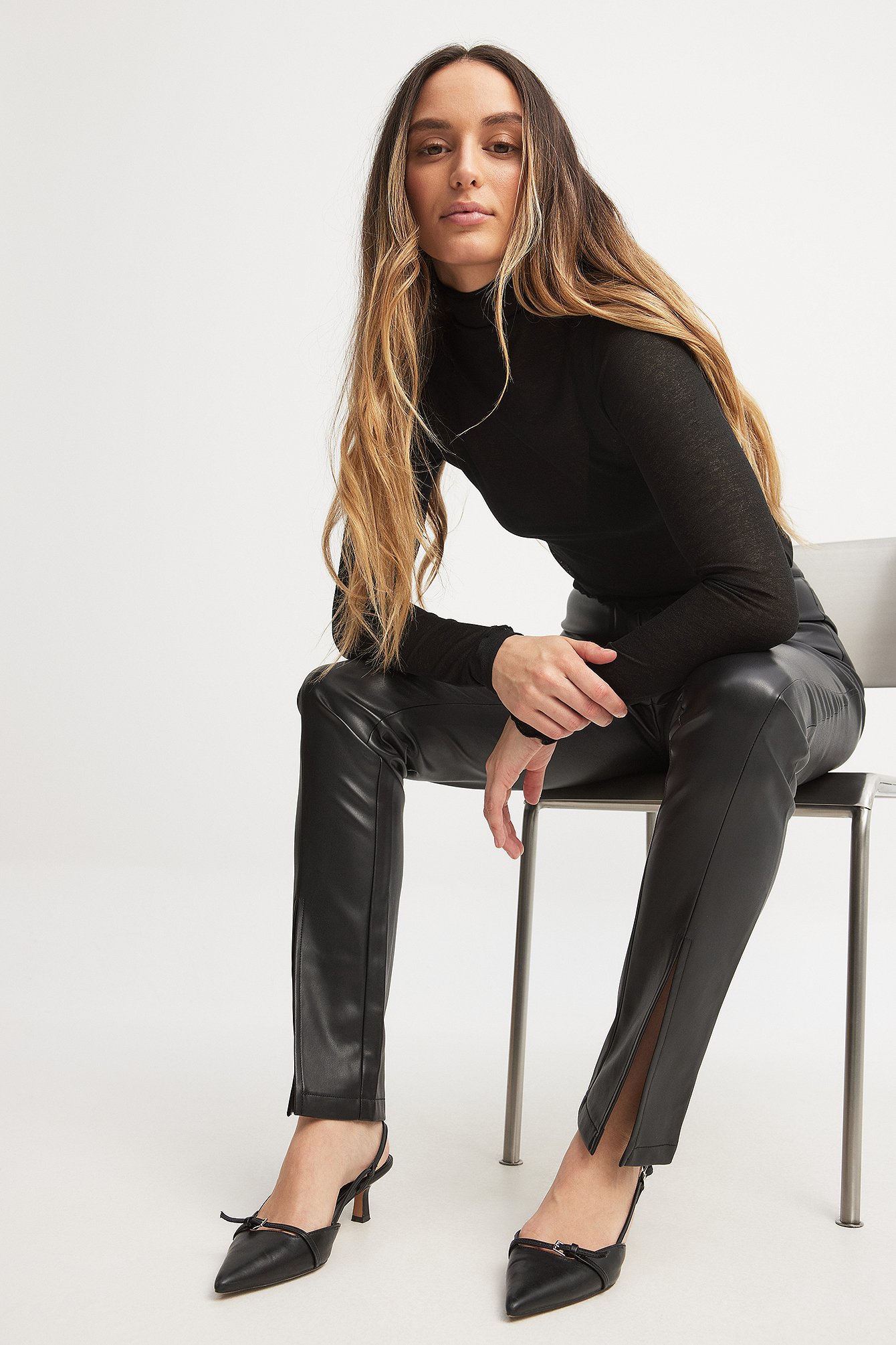 Rohe Straight-leg Tailored Trousers In Black | ModeSens