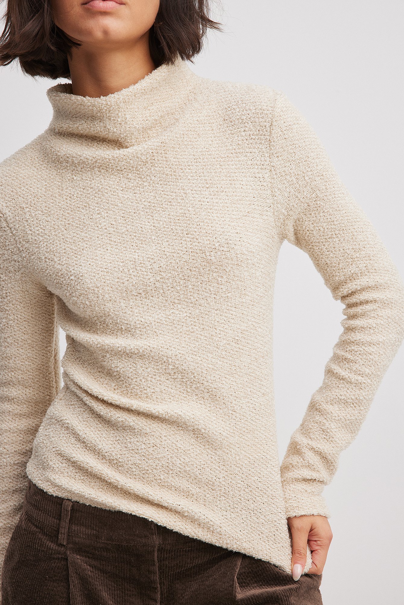 White deals funnel neck