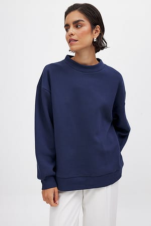 Navy Sweatshirt met hoge halsdetail