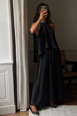 Black Fließendes Maxikleid aus Satin