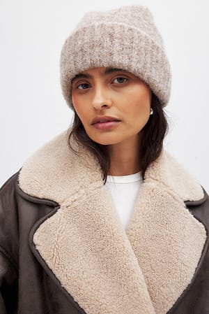 Beige Bonnet