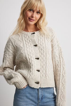 Knitted Cable Cardigan Beige | NA-KD