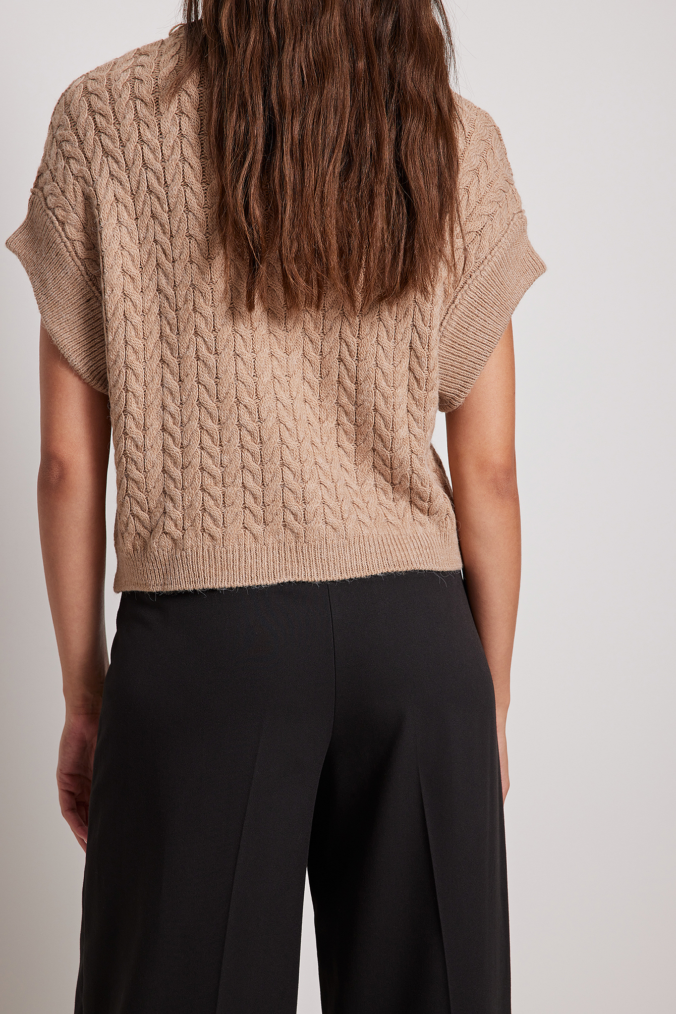 Knitted Herringbone Vest Beige | NA-KD