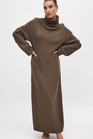 Brown Vestido midi de punto oversize