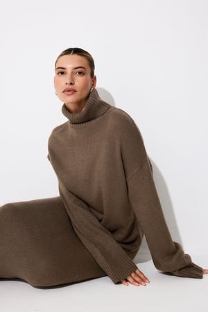 Brown Gebreide oversized midi-jurk