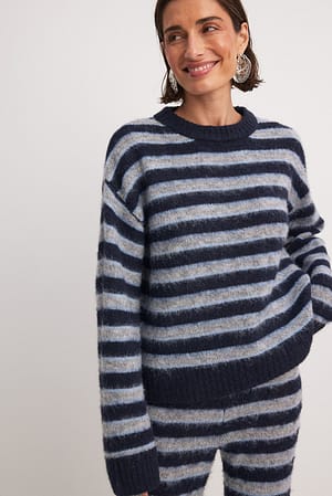 Grey Blue Stripe Sweter z dzianiny