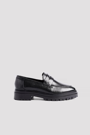 Black Loafers i läder med rundad tå