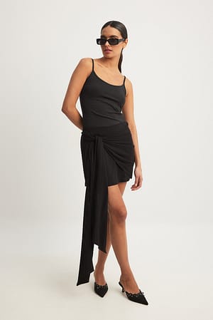 Black Minifalda envolvente de lino
