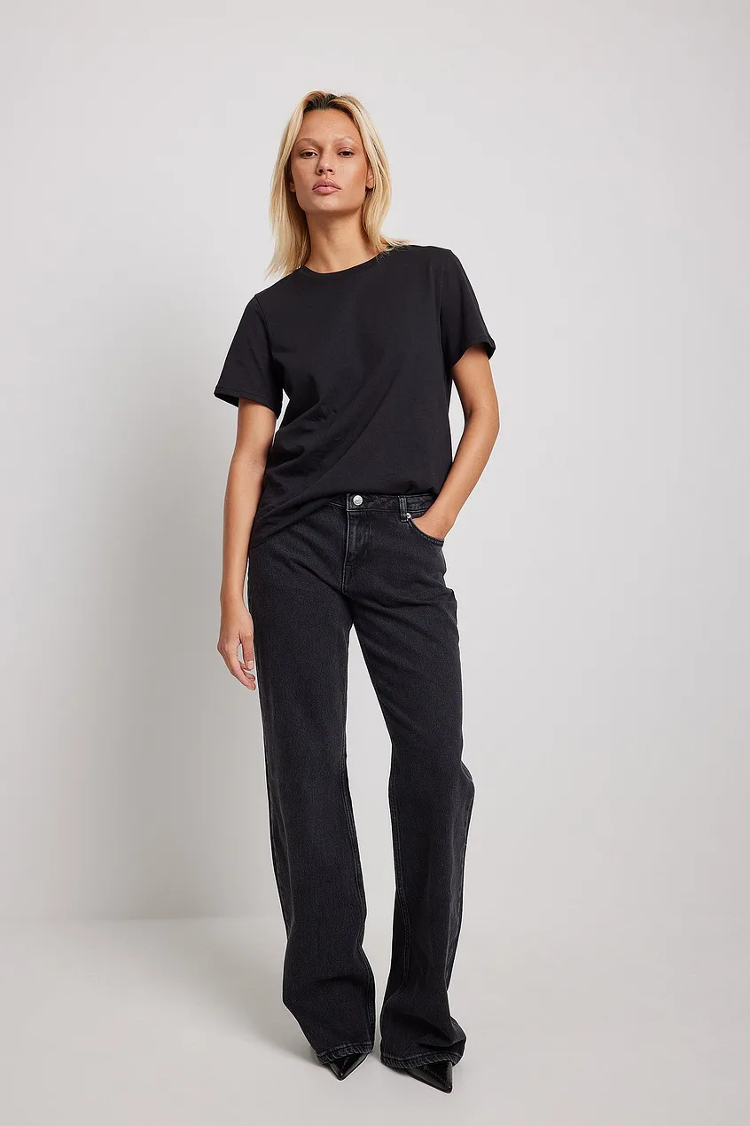 Casual black 2024 jeans outfit