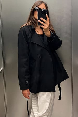 Black Kort trenchcoat