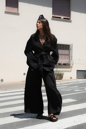 Black Väljät puvun housut lyosellista keskikorkealla vyötäröllä