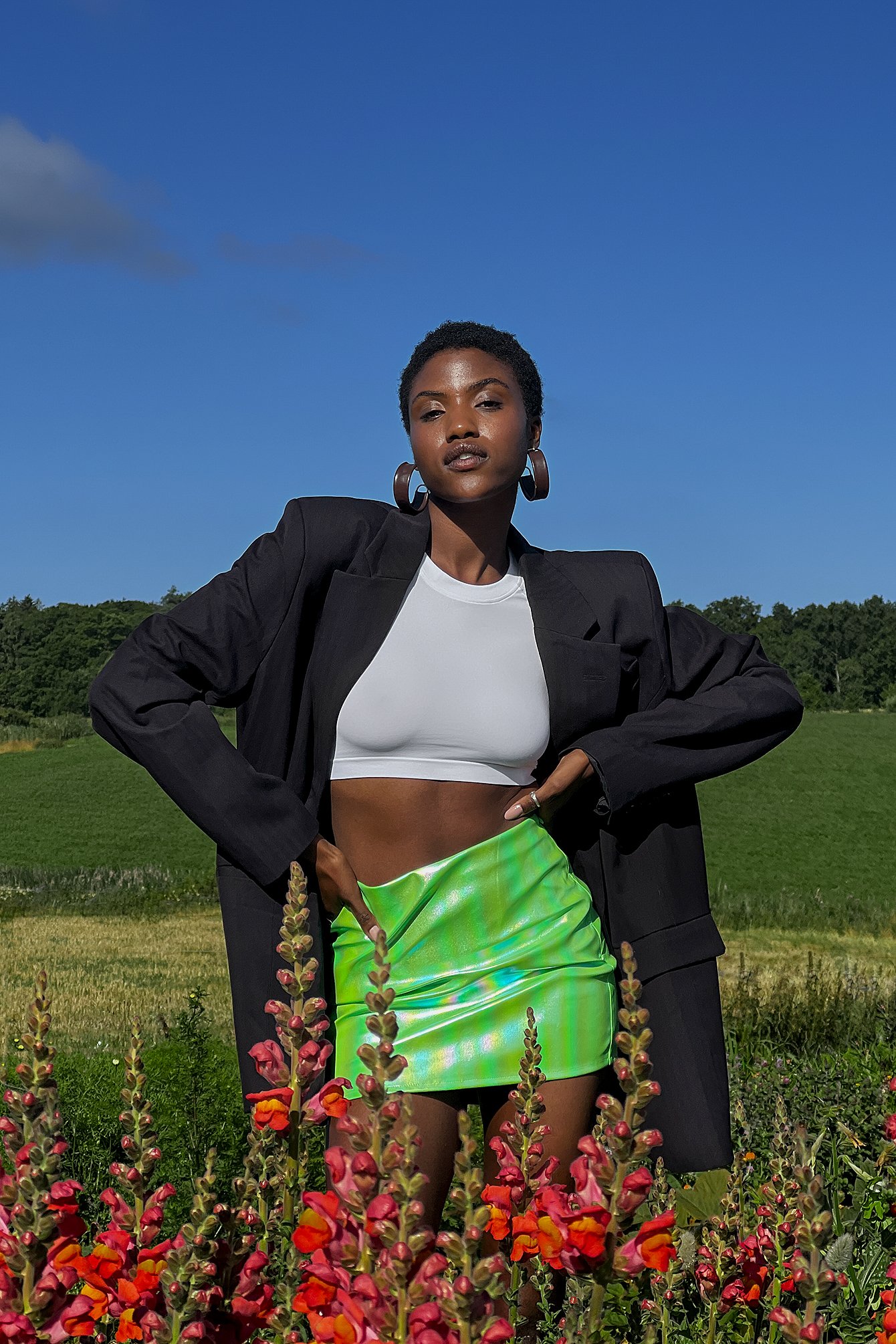 Light green pencil outlet skirt