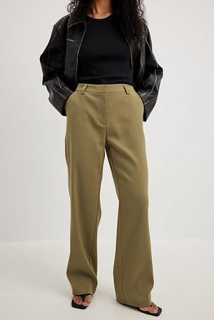 Vintage Khaki Dopasowane spodnie garniturowe ze średnim stanem