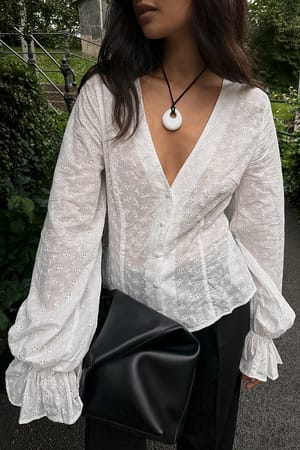 White Anglaise blouse met knopen voor
