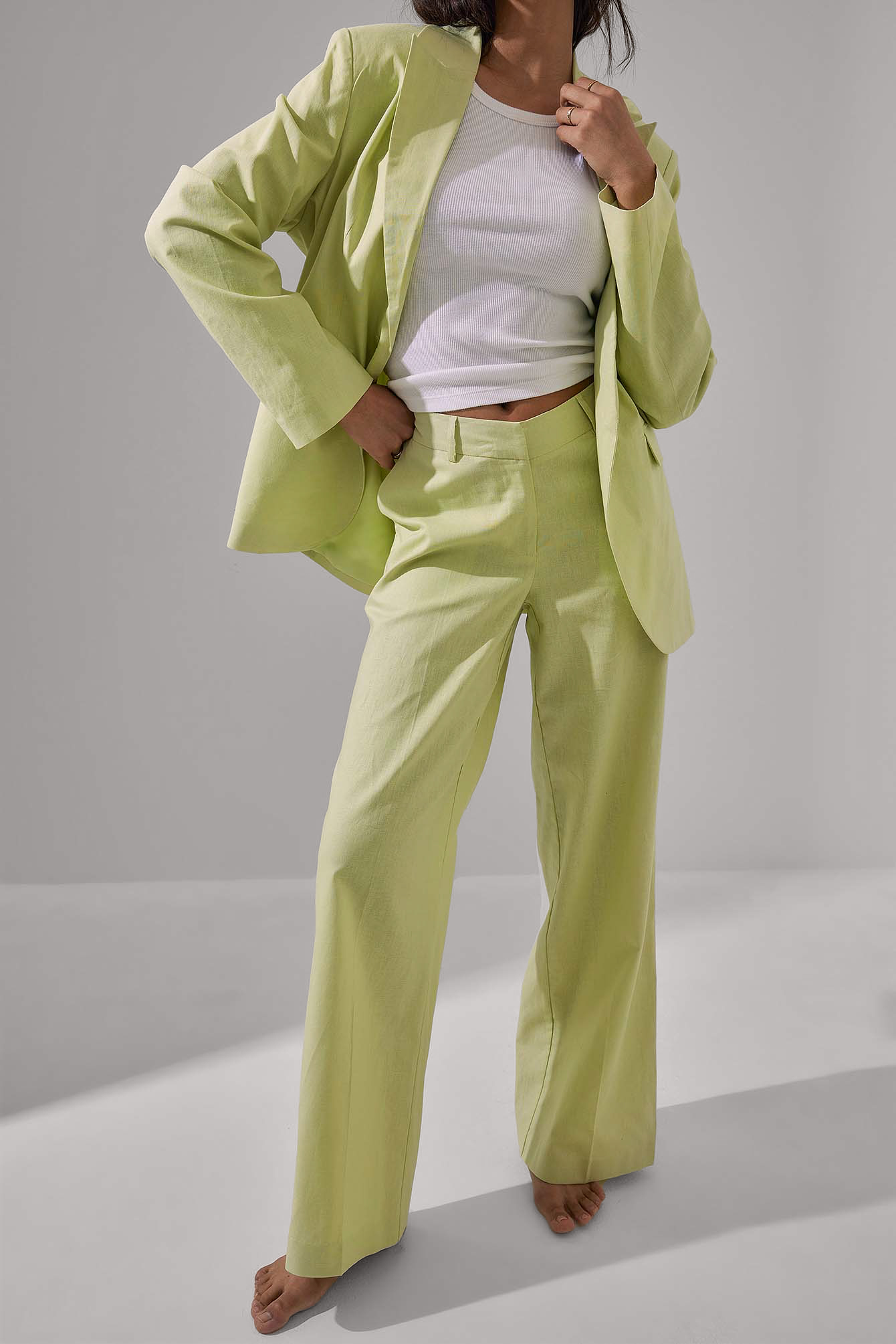 Light green best sale linen pants