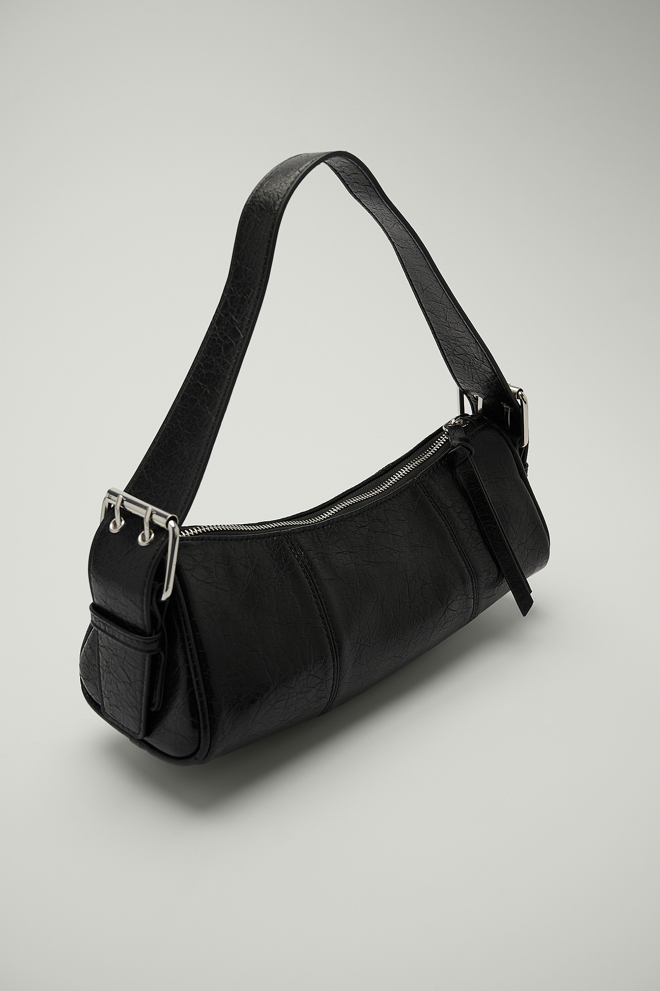 Buckled Shoulder Bag Black NA KD